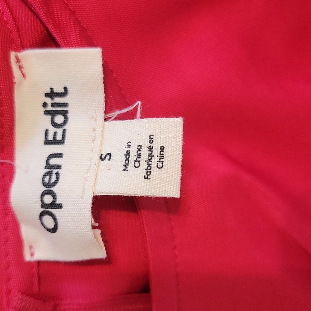 🆕️ Open Edit Cutout Ruched Blouse - Picture 7 of 9